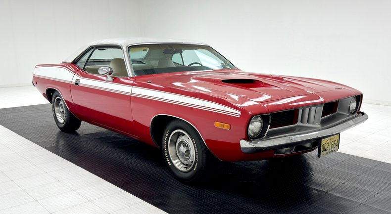 Unknown-Barracuda-1973-Rallye-Red-White-7