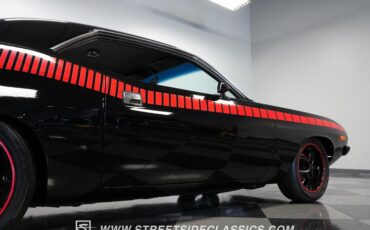 Unknown-Barracuda-1974-Black-Black-30