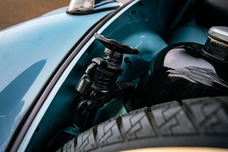 Unknown-Beetle-1959-Blue-Orange-23
