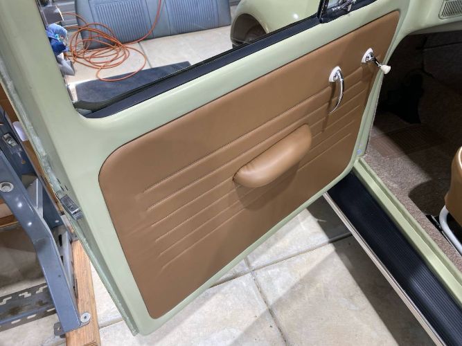 Unknown-Beetle-1959-Green-Leather-10