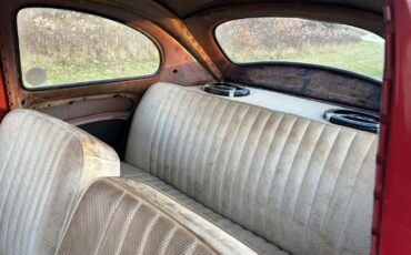 Unknown-Beetle-1963-Red-off-White-7