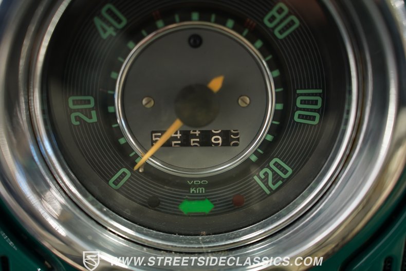 Unknown-Beetle-1965-Green-Beige-5