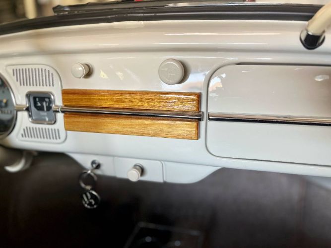 Unknown-Beetle-1965-Pearl-White-Tan-8