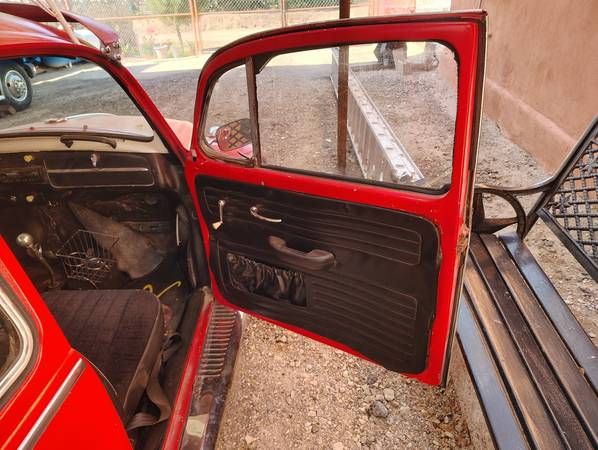 Unknown-Beetle-1965-Red-Black-4
