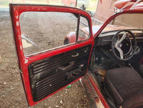 Unknown-Beetle-1965-Red-Black-7