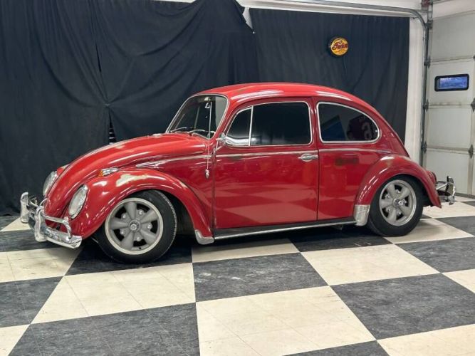 Unknown-Beetle-1965-Red-White-9