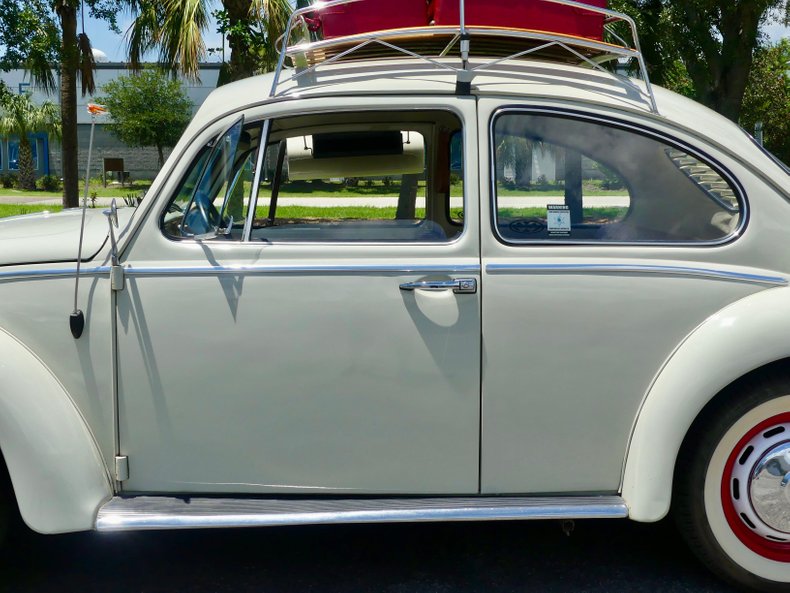 Unknown-Beetle-1966-Pearl-White-Pigalle-Red-33
