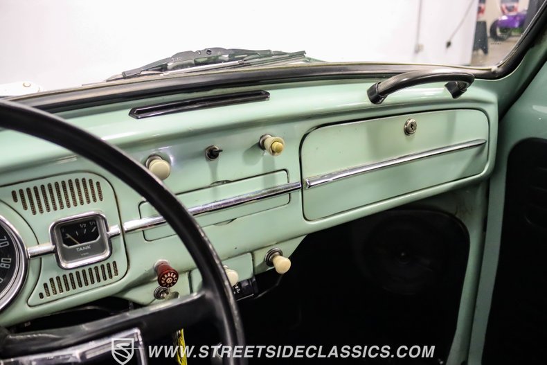 Unknown-Beetle-1966-Seafoam-Green-Black-10