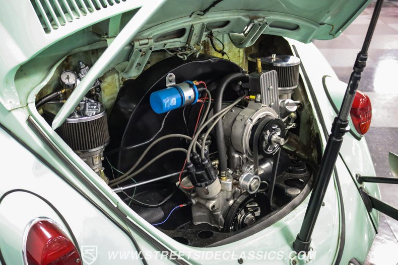 Unknown-Beetle-1966-Seafoam-Green-Black-36