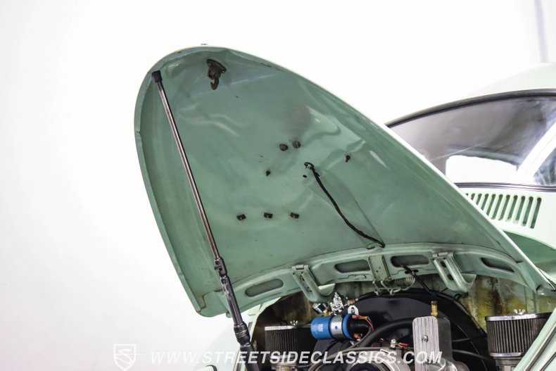 Unknown-Beetle-1966-Seafoam-Green-Black-47