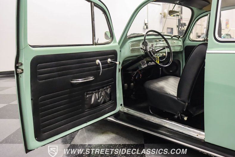 Unknown-Beetle-1966-Seafoam-Green-Black-6