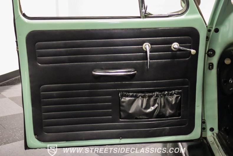 Unknown-Beetle-1966-Seafoam-Green-Black-7