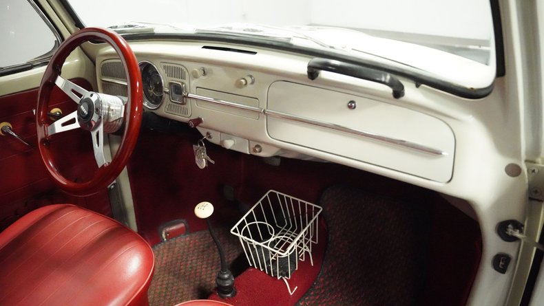 Unknown-Beetle-1966-White-Sand-Burgundy-1