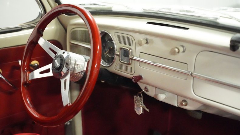 Unknown-Beetle-1966-White-Sand-Burgundy-2