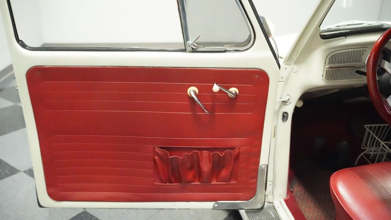 Unknown-Beetle-1966-White-Sand-Burgundy-39
