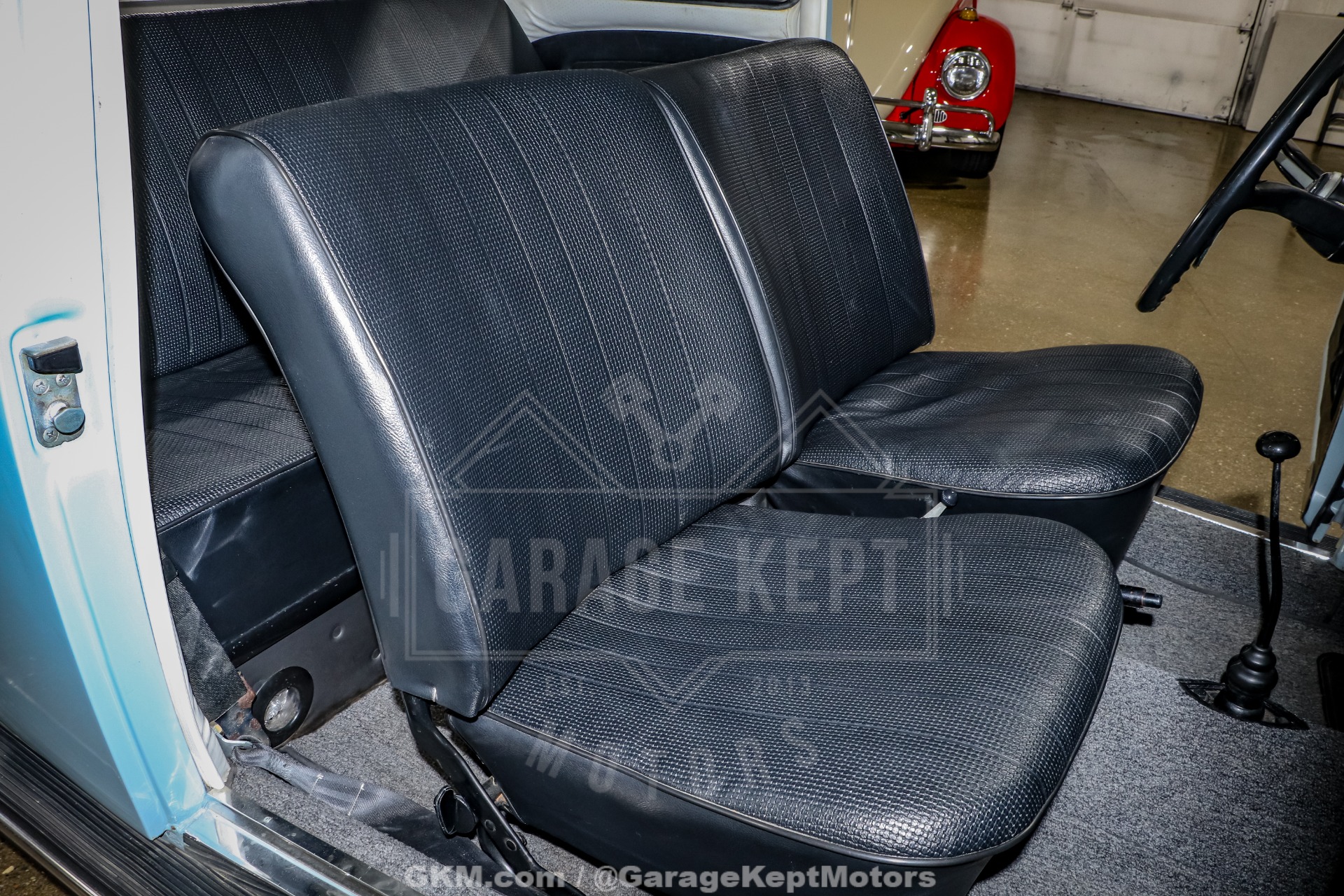 Unknown-Beetle-1967-Blue-Black-2