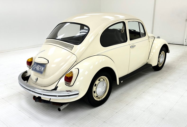 Unknown-Beetle-1968-Ivory-Black-11