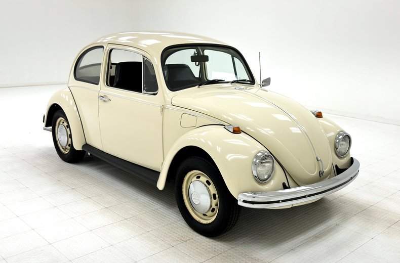 Unknown-Beetle-1968-Ivory-Black-13