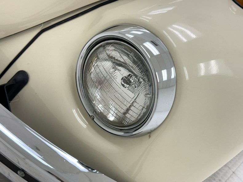 Unknown-Beetle-1968-Ivory-Black-16