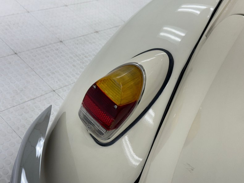 Unknown-Beetle-1968-Ivory-Black-24