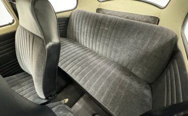 Unknown-Beetle-1968-Ivory-Black-38