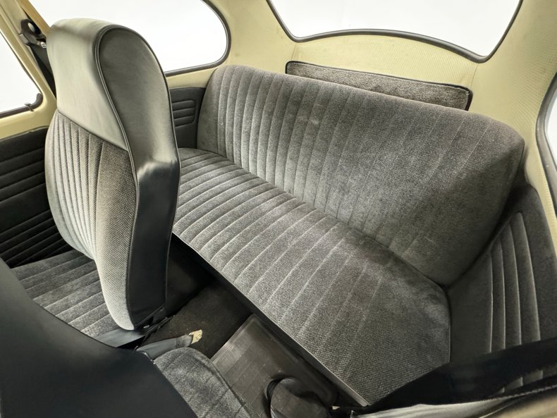 Unknown-Beetle-1968-Ivory-Black-38