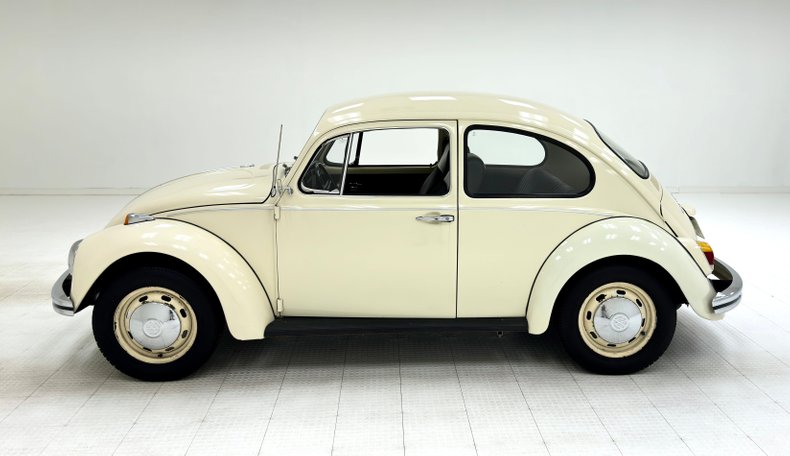 Unknown-Beetle-1968-Ivory-Black