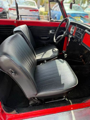 Unknown-Beetle-1968-Red-Black-3