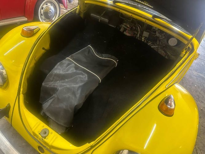 Unknown-Beetle-1968-Yellow-1