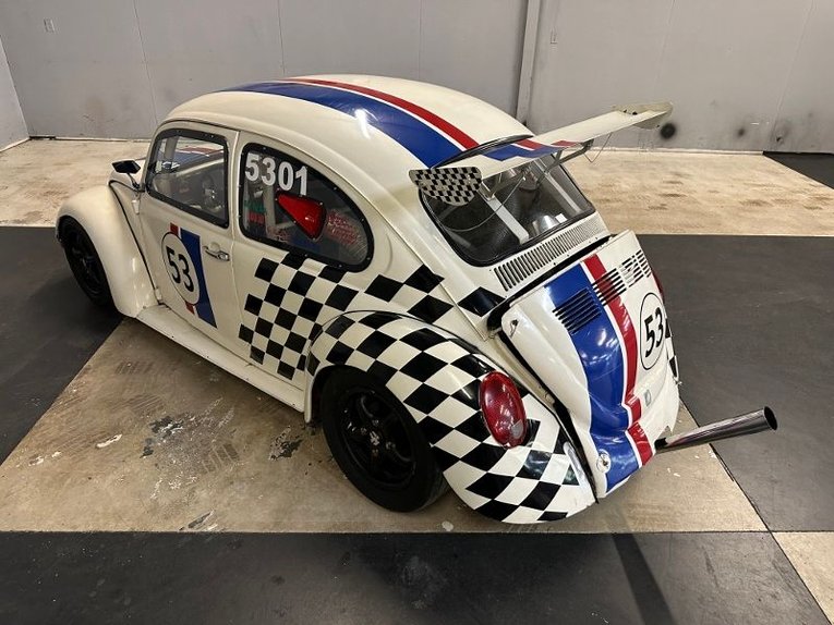 Unknown-Beetle-1969-White-Black-Gray-40