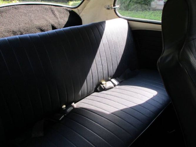 Unknown-Beetle-1970-Marina-Blue-Black-31