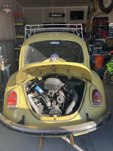 Unknown-Beetle-1972-Yellow-Black-1