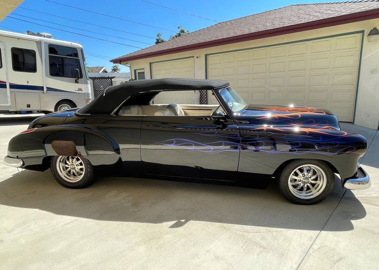 Unknown-Bel-air-1950-Black-w-Flames-Cream-18