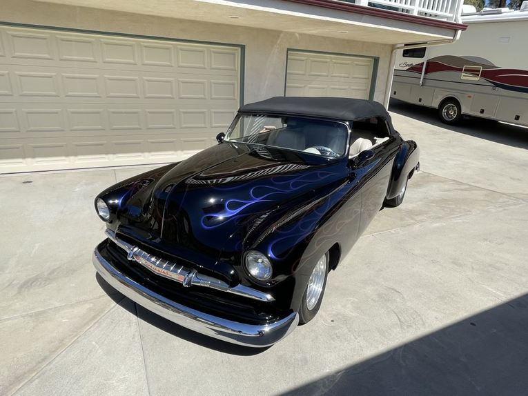 Unknown-Bel-air-1950-Black-w-Flames-Cream-21