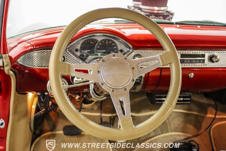Unknown-Bel-air-1955-Candy-Apple-Red-Meta-Tan-15