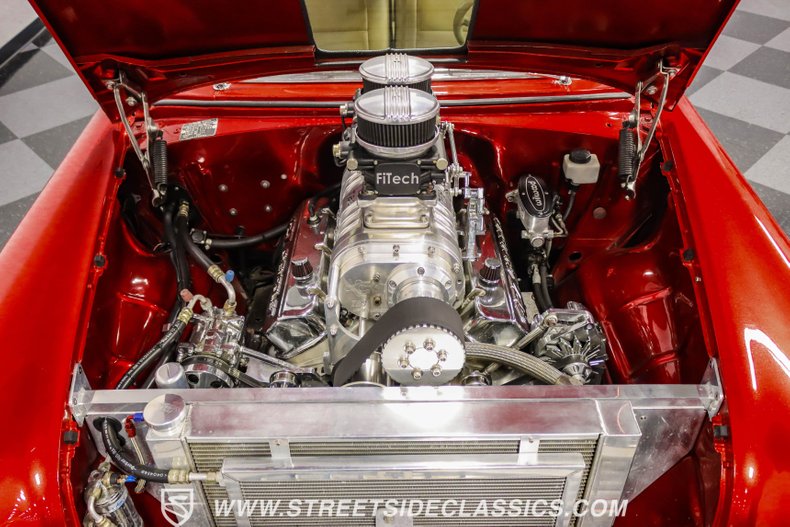 Unknown-Bel-air-1955-Candy-Apple-Red-Meta-Tan-2