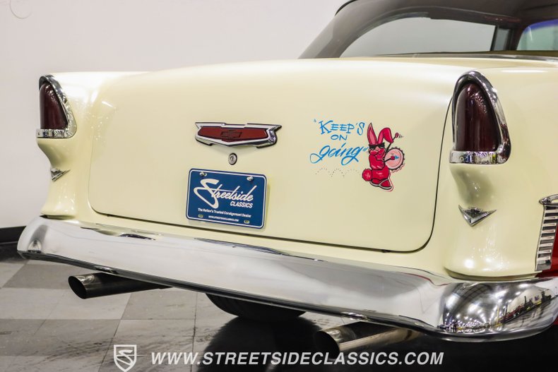 Unknown-Bel-air-1955-Candy-Apple-Red-Meta-Tan-30