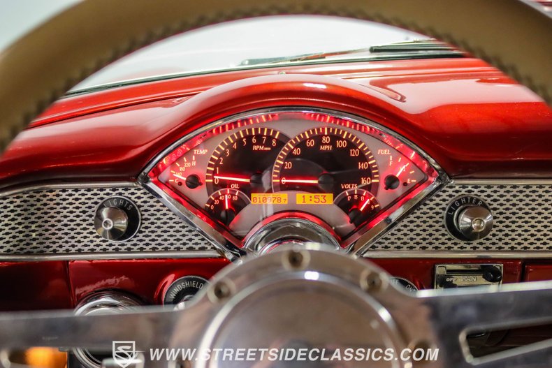Unknown-Bel-air-1955-Candy-Apple-Red-Meta-Tan-44