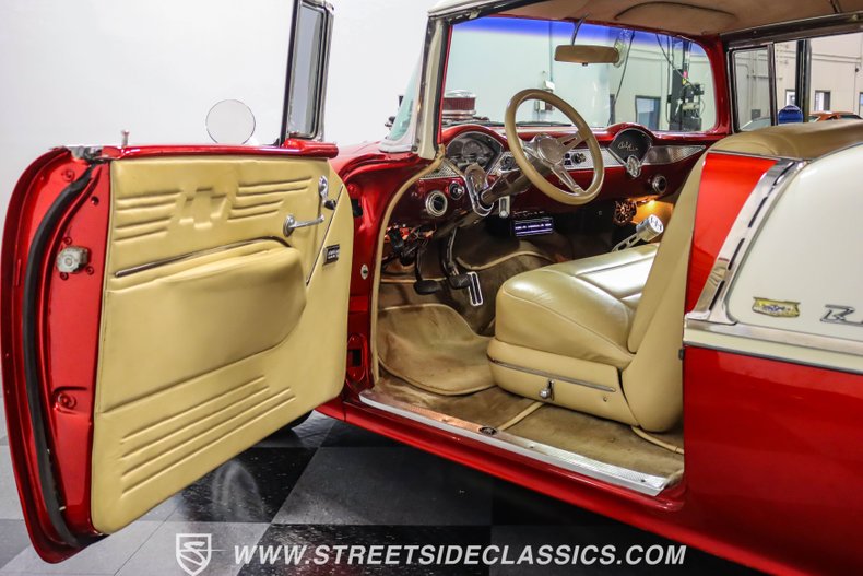 Unknown-Bel-air-1955-Candy-Apple-Red-Meta-Tan-48