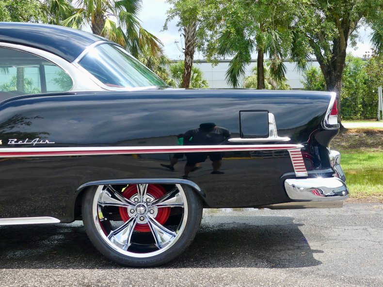Unknown-Bel-air-1955-Tuxedo-Black-Red-16