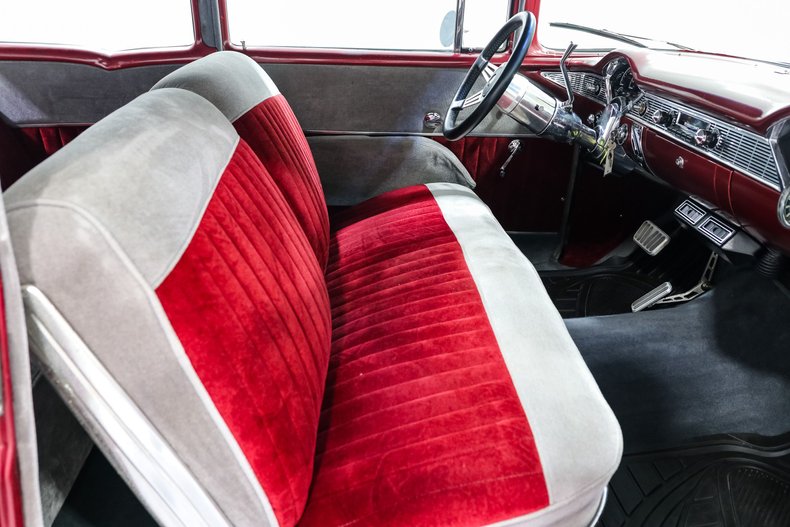 Unknown-Bel-air-1956-Red-White-Red-18