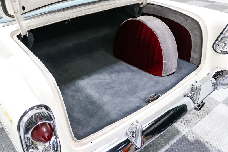Unknown-Bel-air-1956-Red-White-Red-24