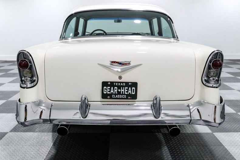 Unknown-Bel-air-1956-Red-White-Red-5