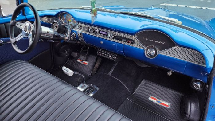 Unknown-Bel-air-1956-Silver-blue-metallic-BlackWhite-19