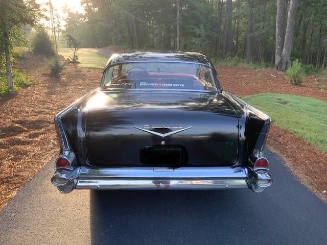Unknown-Bel-air-1957-Black-BlackRed-1