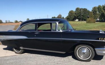 Unknown-Bel-air-1957-Black-Burgundy-2