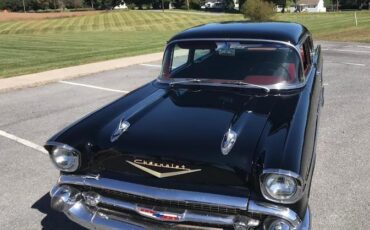 Unknown-Bel-air-1957-Black-Burgundy-8