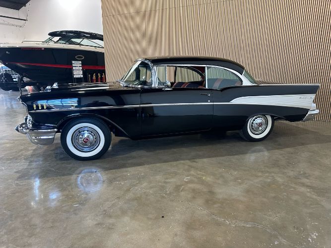 Unknown-Bel-air-1957-Black-Red-19