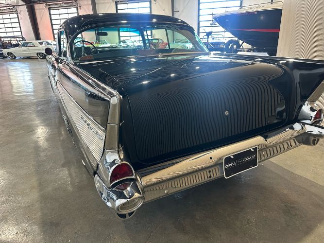 Unknown-Bel-air-1957-Black-Red-21