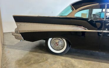 Unknown-Bel-air-1957-Black-Red-25